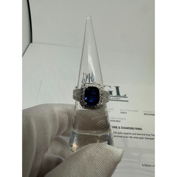 3.16 Ct Natural Sapphire and Diamond Ring, Cushion Cut with 14kt Gold Ring - Picture 1 of 7